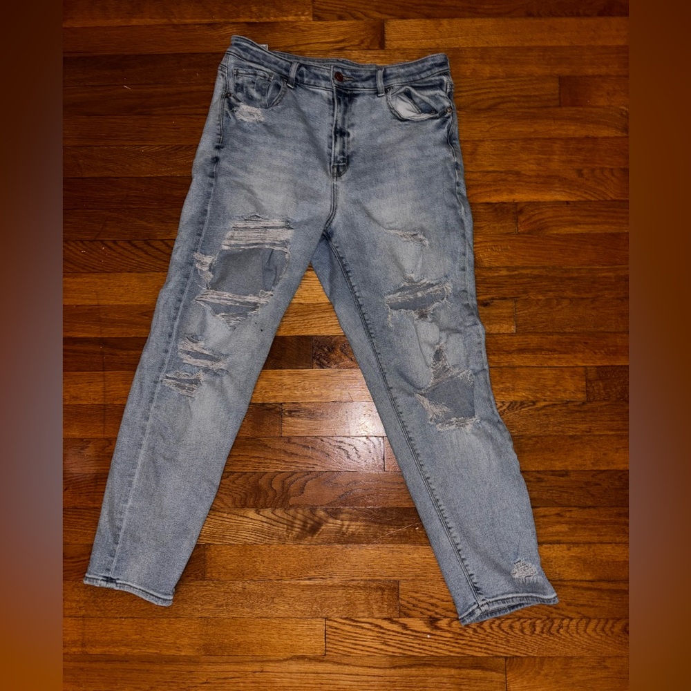 American Eagle Mom Jeans